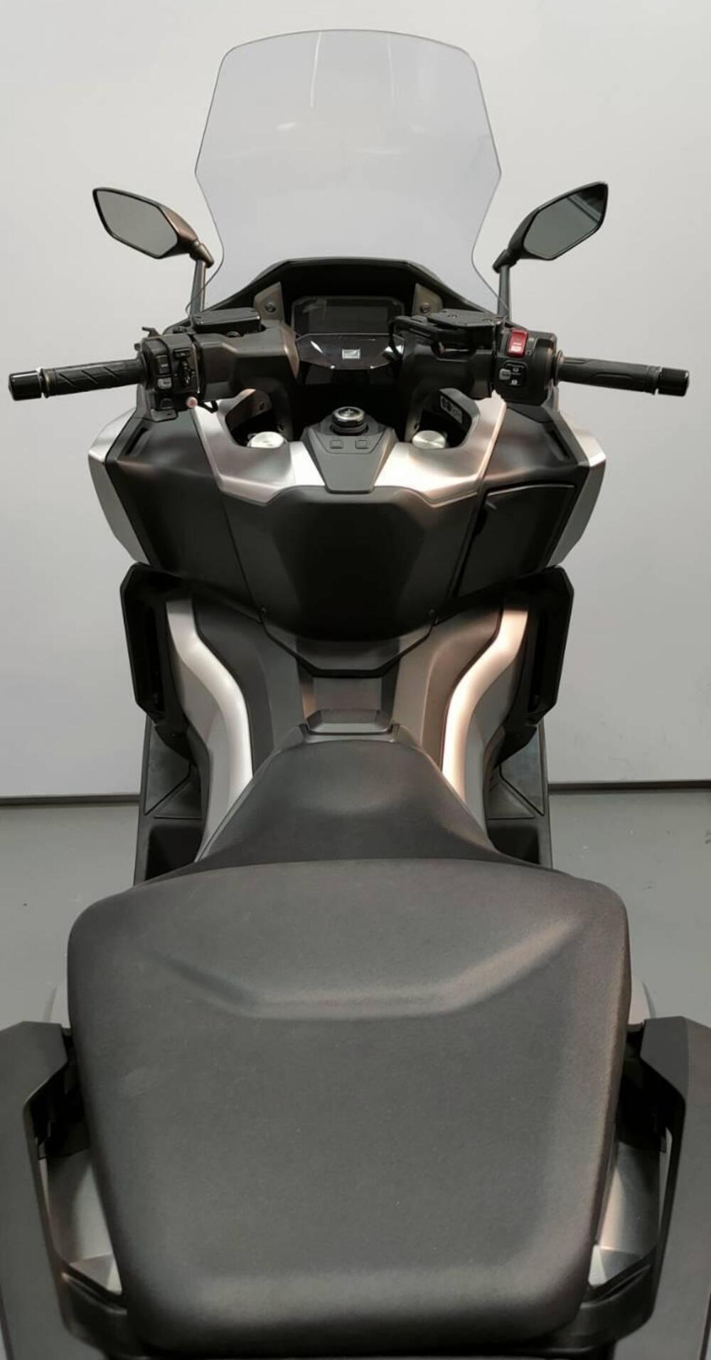 Honda Forza 750 DCT (2021 - 24) (6)