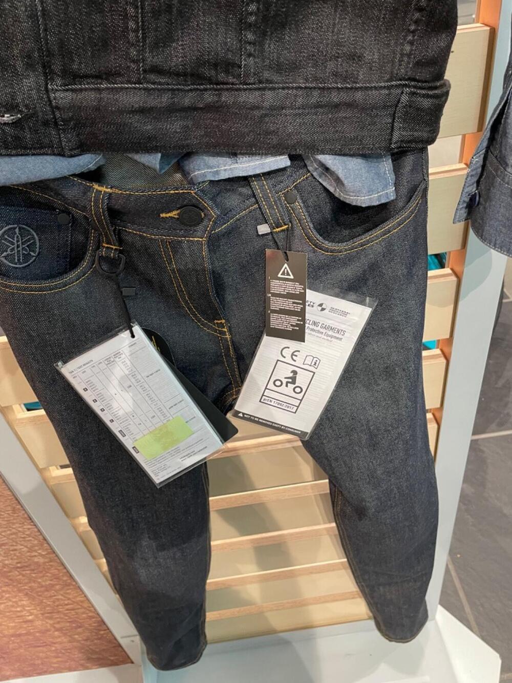 Jeans Yamaha con protezioni
