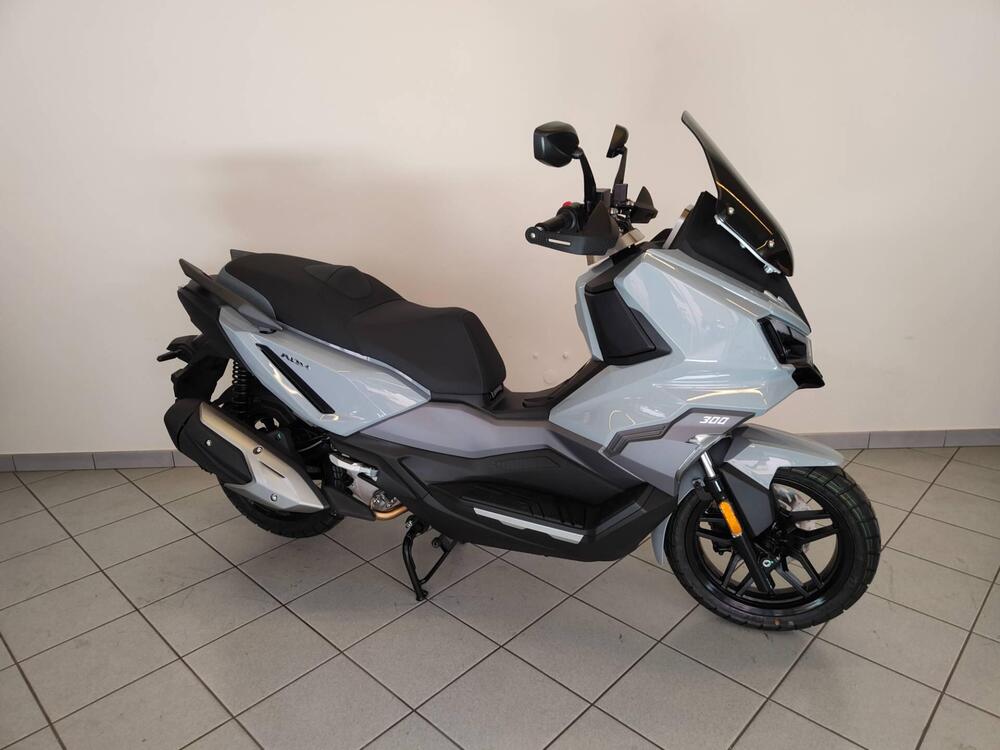 Sym ADX 300 (2024 - 25) (2)