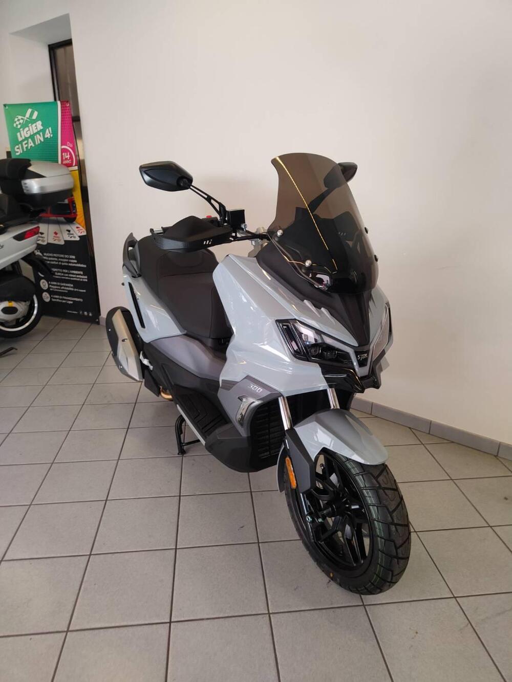 Sym ADX 300 (2024 - 25) (3)