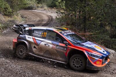 WRC24. Rally Acropolis incredibile. Leader Neuville in tripletta Hyundai, Ogier ultima &ldquo;vittima"