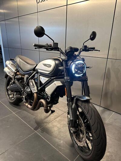 Ducati Scrambler 1100 Dark Pro (2020 - 24) usata