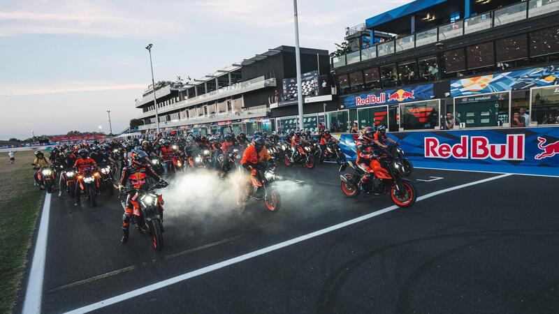 Duke Domination! Che festa a Misano con 300 naked!