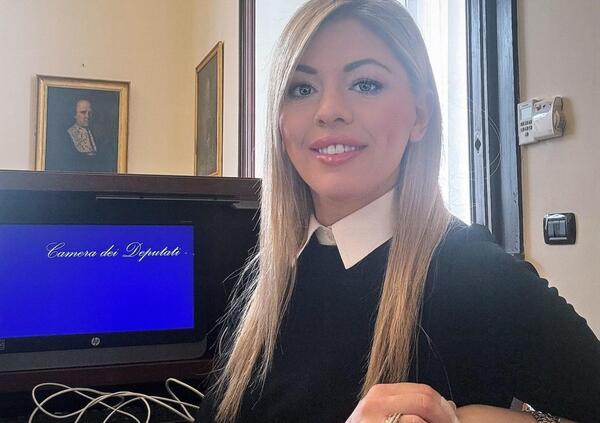 Perch&eacute; il forfait di Maria Rosaria Boccia a Cartabianca? Dal &ldquo;mi stai registrando?&rdquo; della Berlinguer ai complotti che Meloni teme dai Berlusconi a Mediaset, lei nega la relazione con Sangiuliano&hellip;