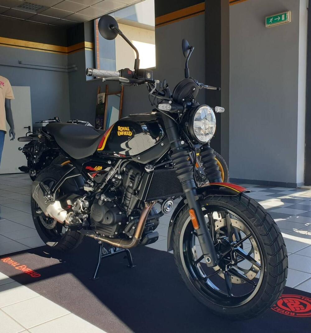 Royal Enfield Guerrilla 450 (2024 - 26) (2)