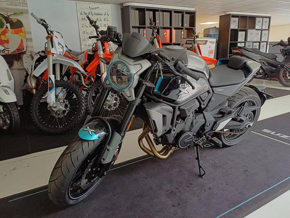 CFMOTO 700CL-X Sport (2022 - 25) (2)