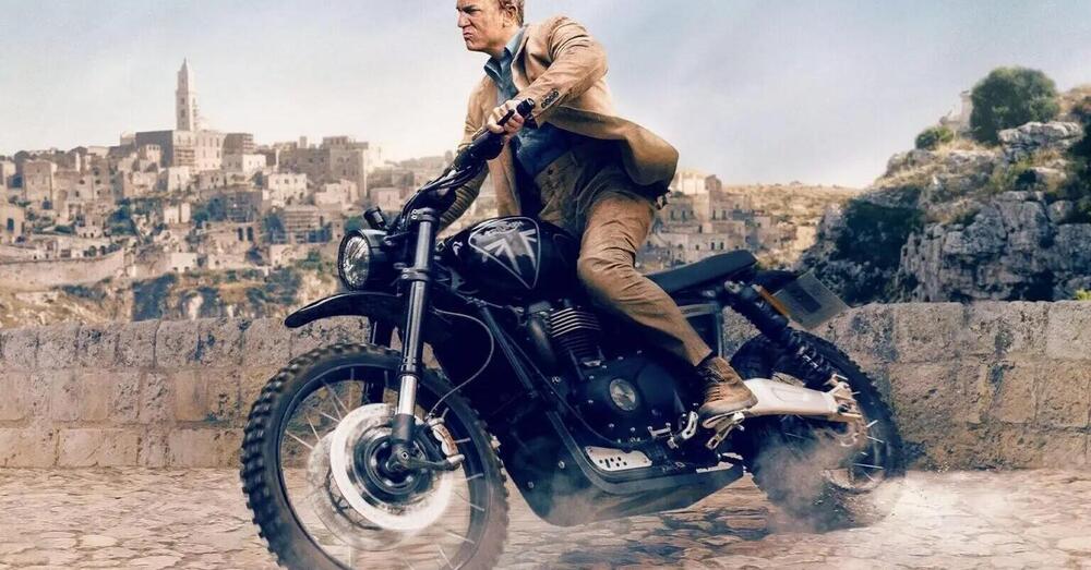 James Bond &egrave; morto e Daniel Craig ha messo all&rsquo;asta la propria Triumph Scrambler 1200. Il prezzo? No time to die