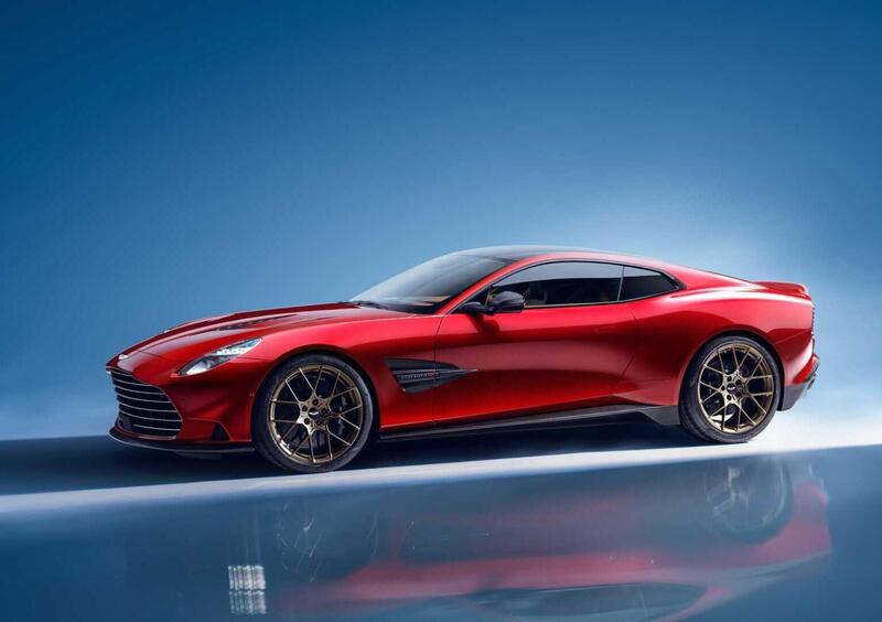 Aston Martin Vanquish (3)