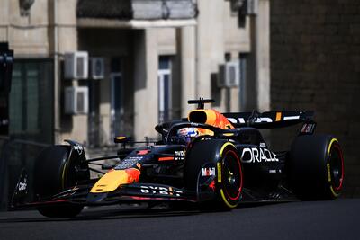F1. GP Azerbaijan 2024: Verstappen comanda le FP1 di Baku e Leclerc nel muro: i risultati completi