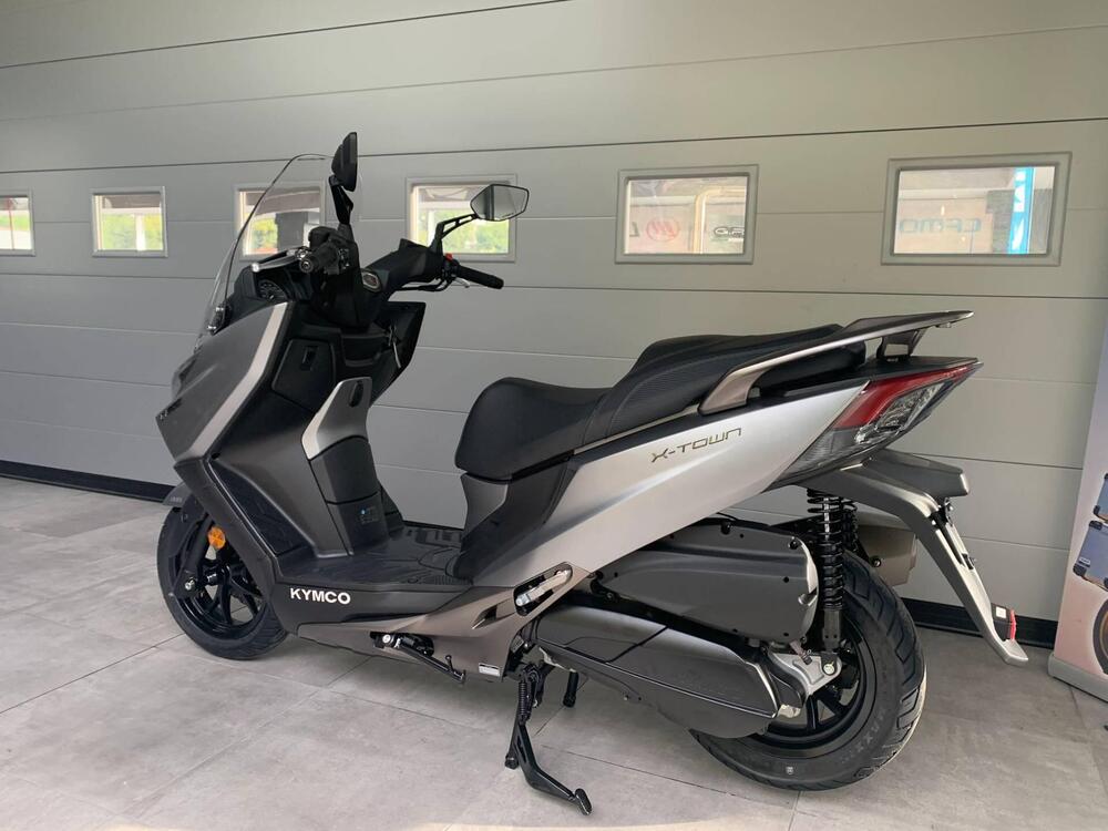 Kymco X-Town 300i City (2021 - 25) (2)
