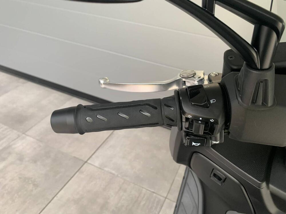 Kymco X-Town 300i City (2021 - 25) (16)