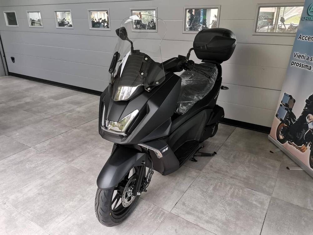 Kymco Skytown 125i (2024 - 25) (2)