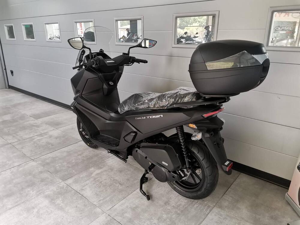Kymco Skytown 125i (2024 - 25) (6)