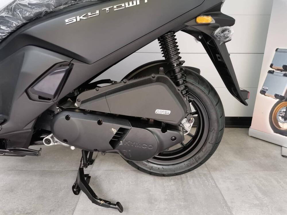 Kymco Skytown 125i (2024 - 25) (7)