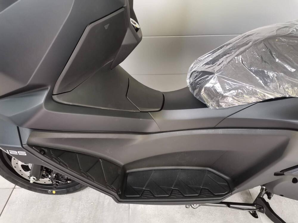 Kymco Skytown 125i (2024 - 25) (9)