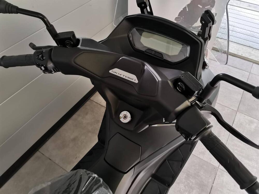 Kymco Skytown 125i (2024 - 25) (20)