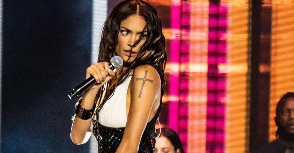 Tim Music Awards 2024, la sagra della mediocrit&agrave;: stonature, playback e premi a caso. Elodie floppa come Fedez e Geolier &egrave; il pi&ugrave; premiato (e criticato) 