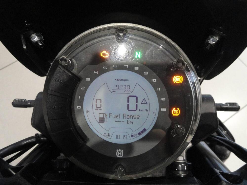 Husqvarna Vitpilen 701 (2018 - 19) (12)