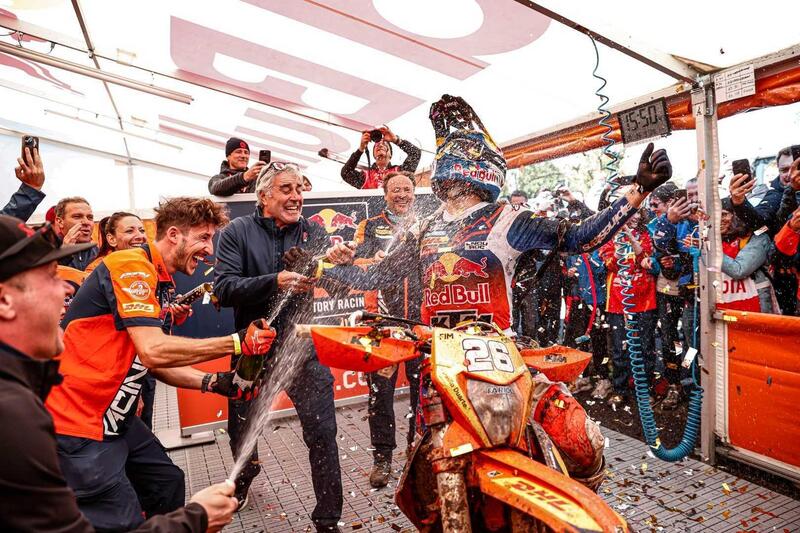 EnduroGP Francia. Grandinata di Campioni a Brioude. Josep Garcia, KTM, &egrave; Mondiale EnduroGP