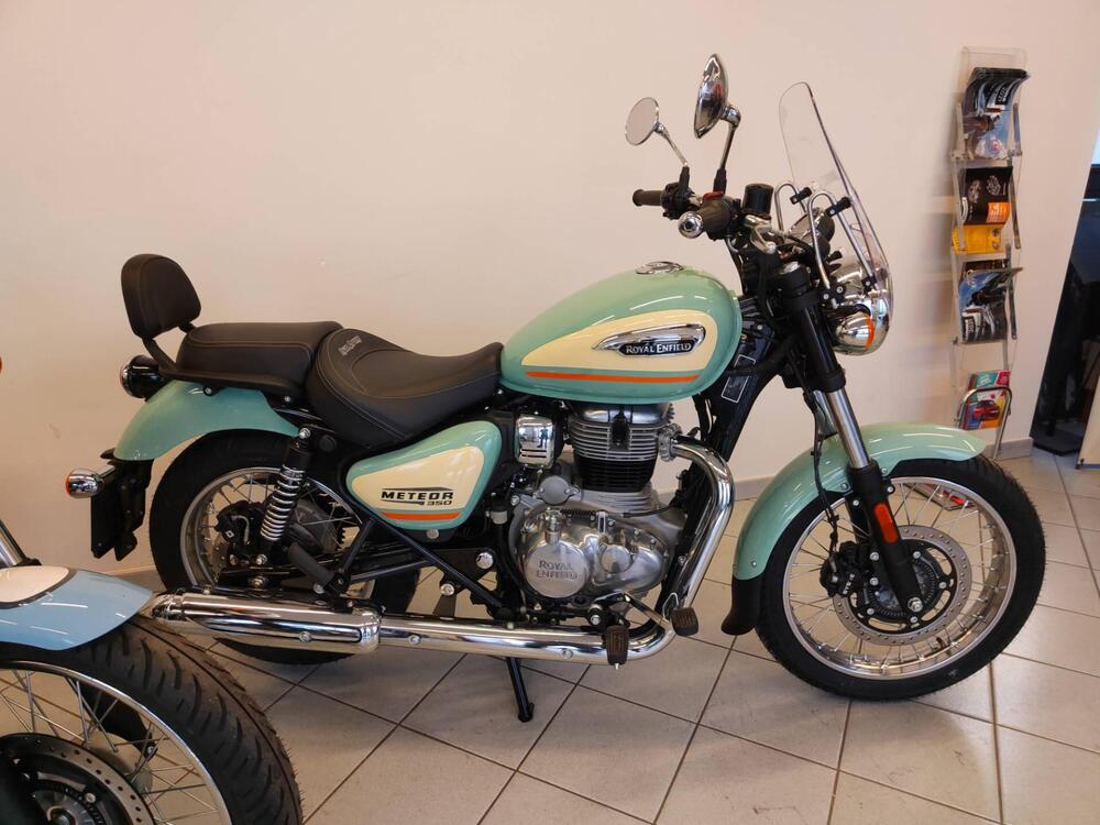 Royal Enfield Meteor 350 Aurora (2024 - 26) (4)