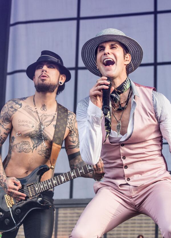 Perry Farrell e Dave Navarro come Liam e Noel Gallagher degli Oasis? La reunion dei Jane&rsquo;s Addiction non &egrave; andata esattamente come ci si aspettava&hellip;