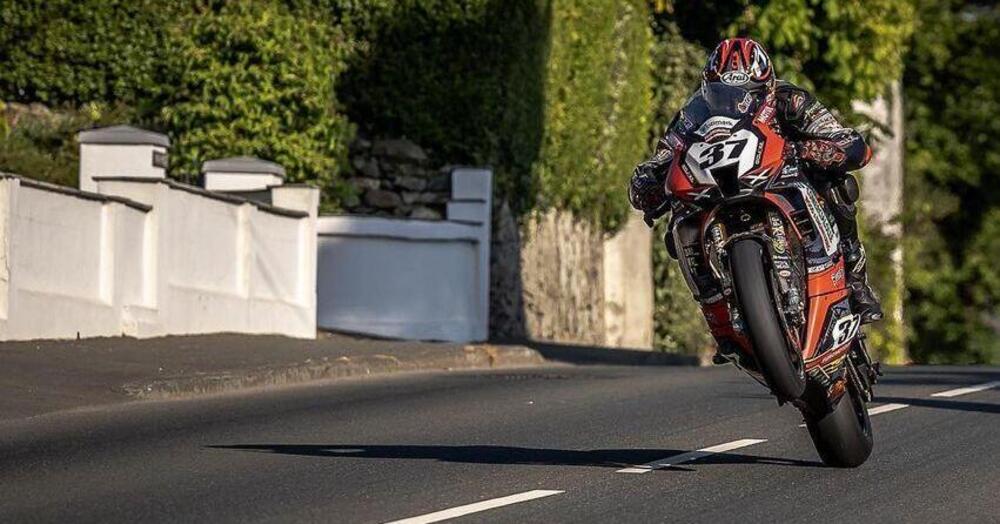 Cosa sono le Road Races, le corse pi&ugrave; antiche della storia che ci hanno portato via Luca Salvadori e che qualcuno vorrebbe vietare