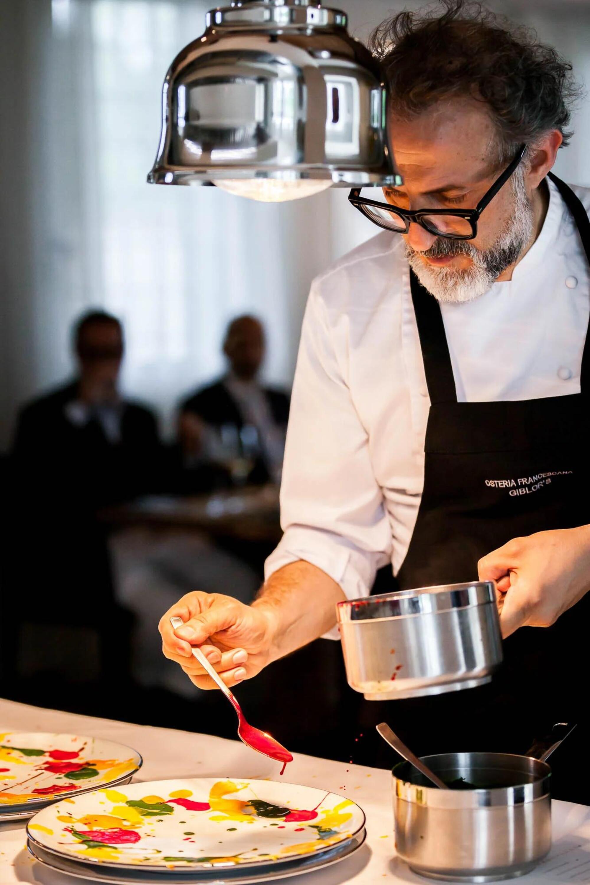 Massimo Bottura in cucina