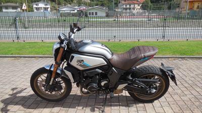 CFMOTO 700CL-X Heritage (2021 - 25) usata