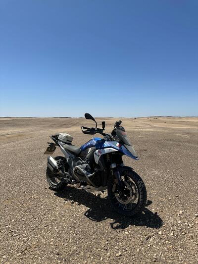 GS Trophy 2024. Quarto giorno di gara in Namibia: si fa tosta! Ecco com'&egrave; andata [GALLERY]