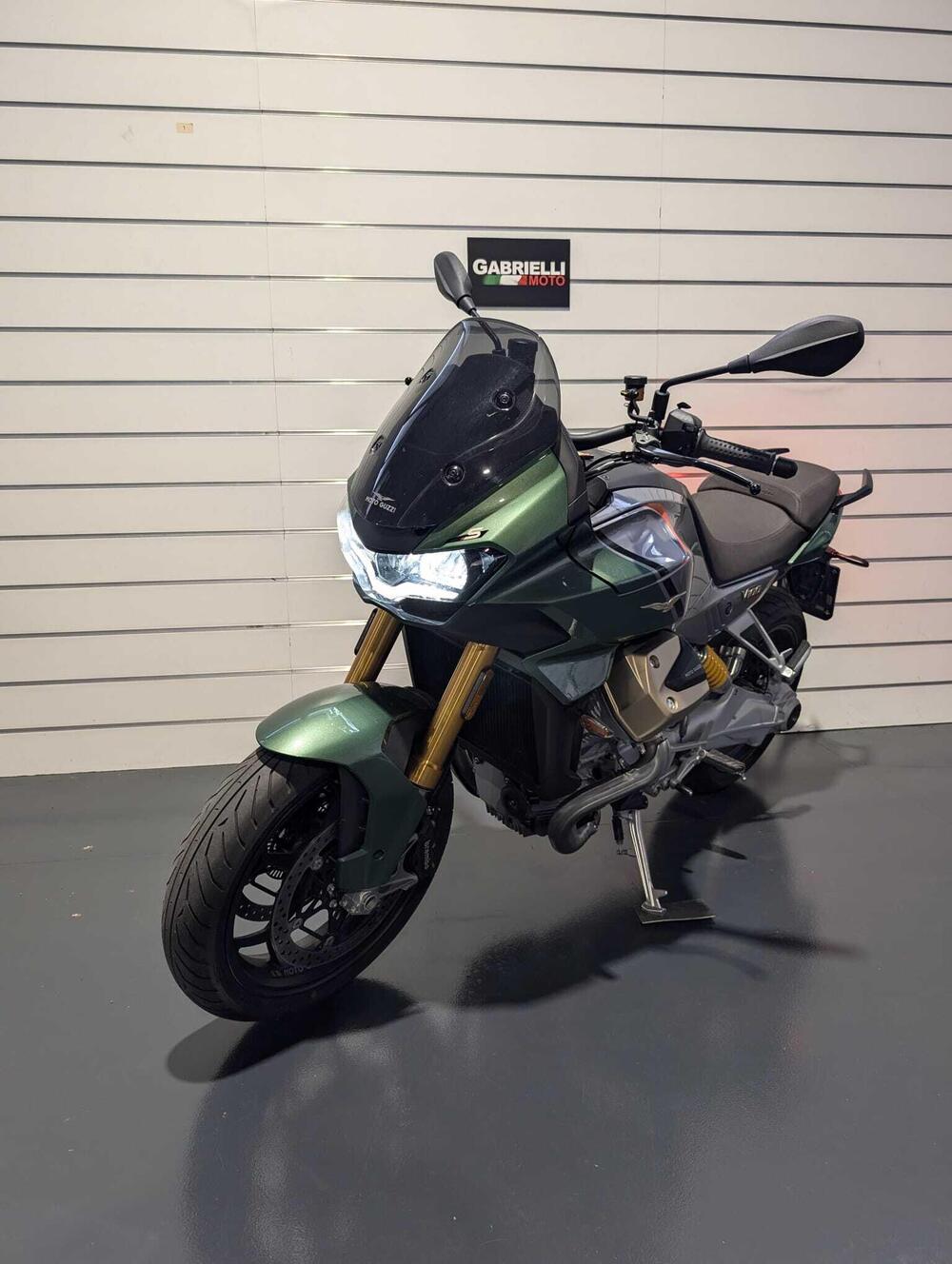 Moto Guzzi V100 Mandello S (2022 - 24) (2)