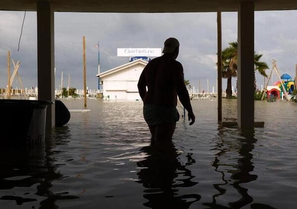 Alluvione in Emilia Romagna? La normalit&agrave;, perch&eacute; l&#039;Italia &egrave; un colabrodo e gli esperti lo certificano: sono vent&#039;anni che non c&#039;&egrave; manutenzione. Politici, quando vi svegliate?