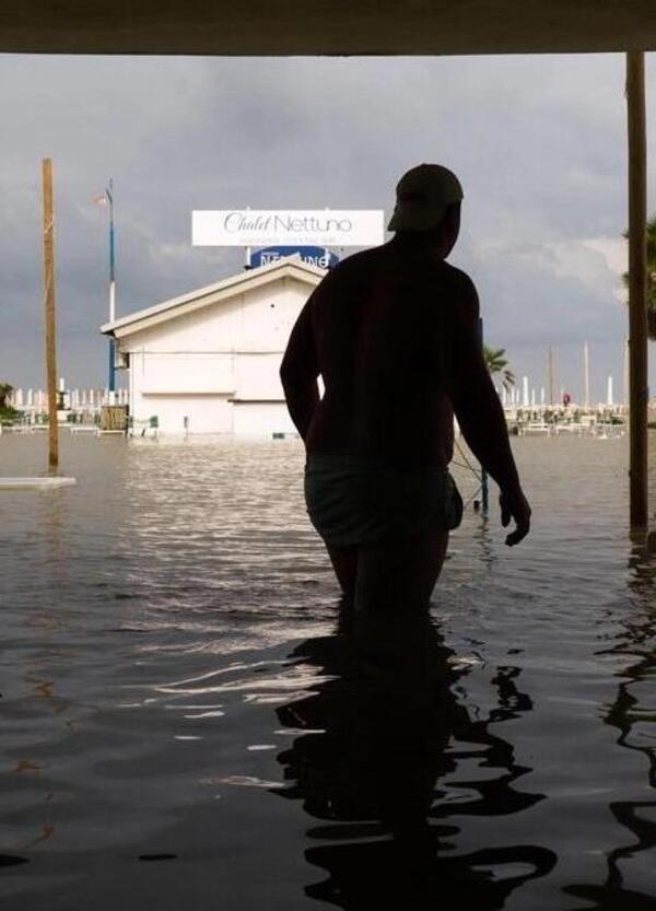 Alluvione in Emilia Romagna? La normalit&agrave;, perch&eacute; l&#039;Italia &egrave; un colabrodo e gli esperti lo certificano: sono vent&#039;anni che non c&#039;&egrave; manutenzione. Politici, quando vi svegliate?