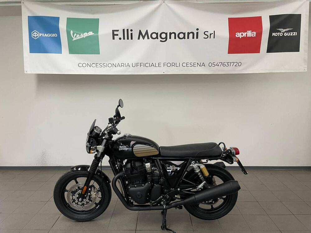 Royal Enfield Interceptor 650 (2021 - 25)