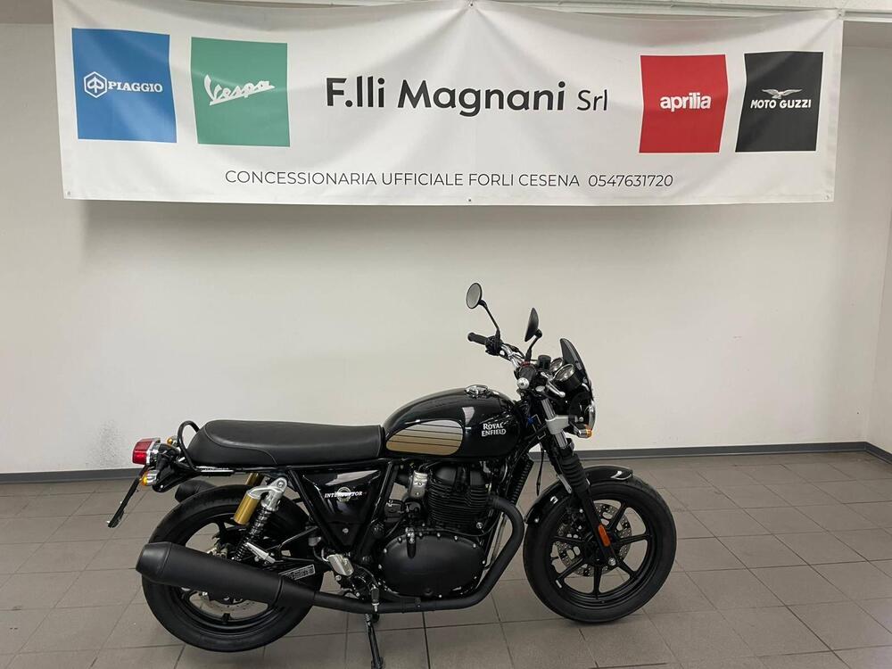 Royal Enfield Interceptor 650 (2021 - 25) (4)