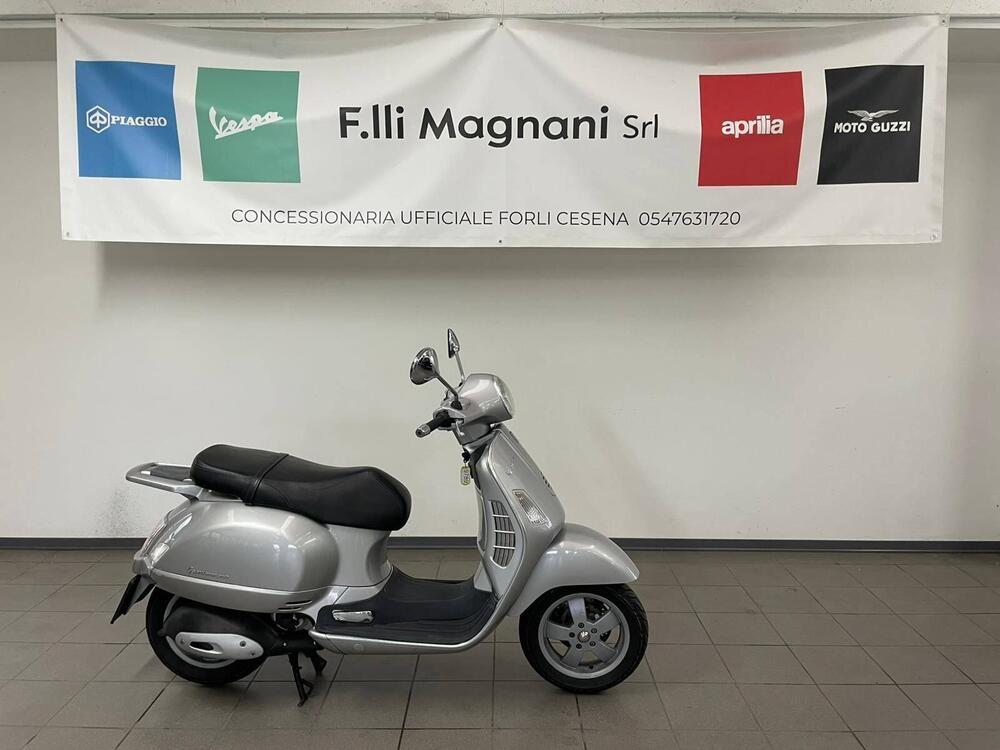 Vespa Granturismo 200 L