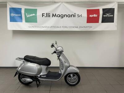 Vespa Granturismo 200 L usata