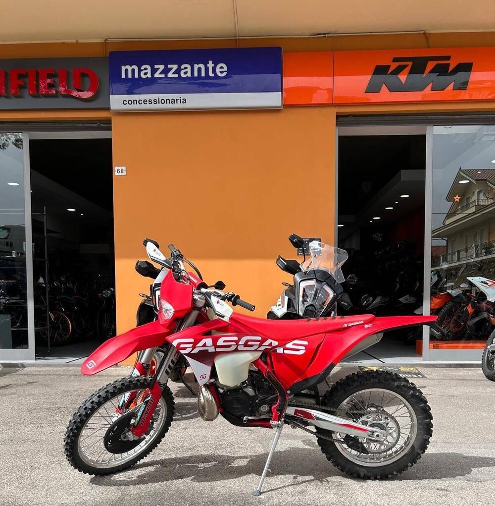 GASGAS EC 300 Tpi (2023) (2)