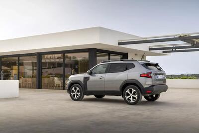 Dacia Duster: porte aperte in concessionaria, com'&egrave; fatto da vicino [VIDEO]