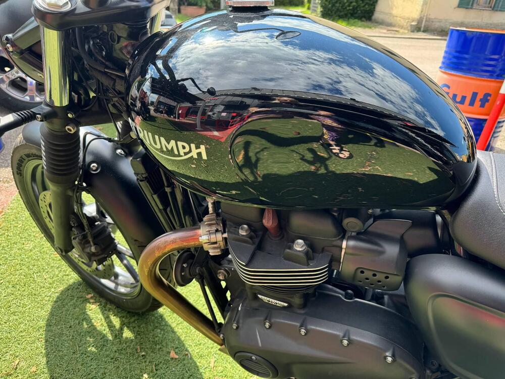 Triumph Street Twin 900 (2016) (13)