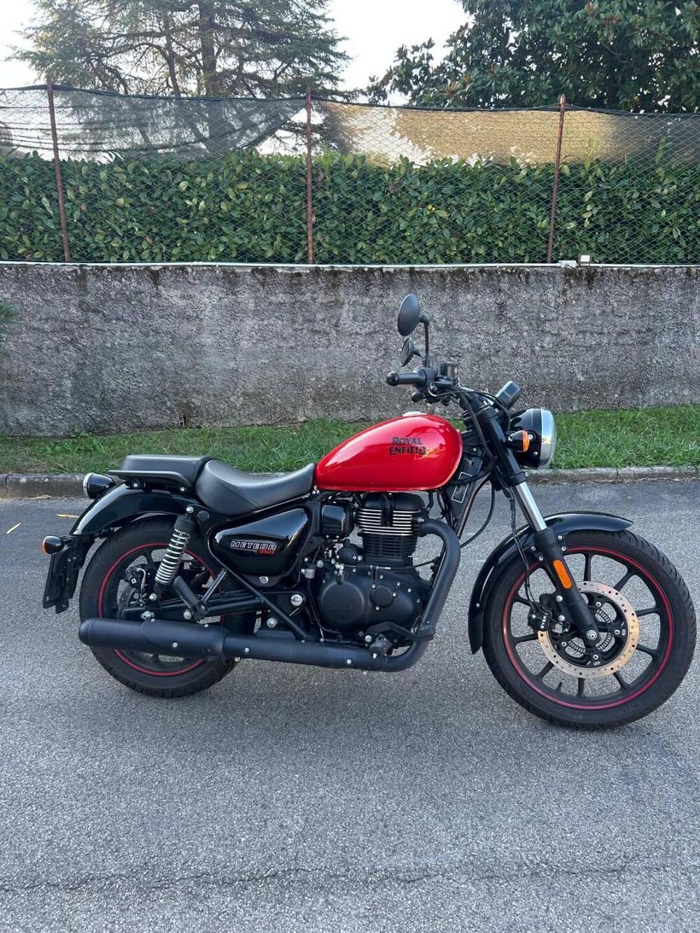 Royal Enfield Meteor 350 (2021 - 26)