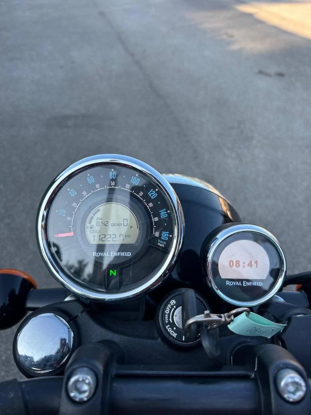 Royal Enfield Meteor 350 (2021 - 26) (8)