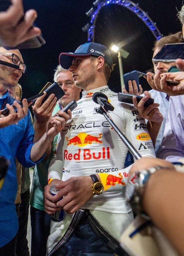 Max, la rockstar del paddock boicotta la FIA: tutto quello che &egrave; successo nella notte di Singapore