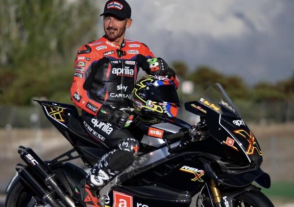 Max Biaggi a MOW, tra Misano e la &quot;sua&quot; nuova RSV4 Ex3ma: &quot;&Egrave; attuale come una MotoGP, ma quella volta a Monza con la SBK...&quot;