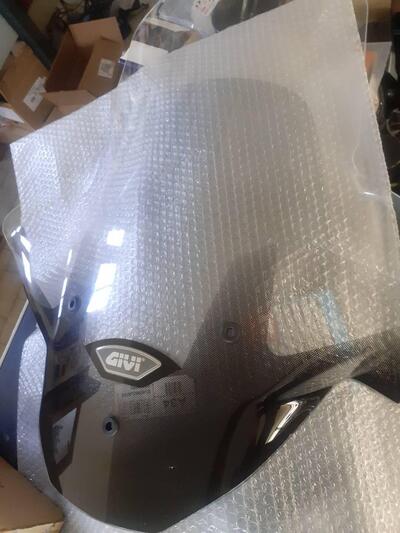 Parabrezza givi Piaggio mp3