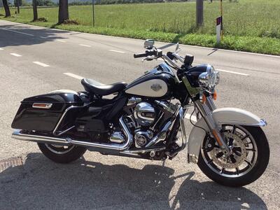 Harley-Davidson 1690 Road King (2013 - 16) - FLHR usata
