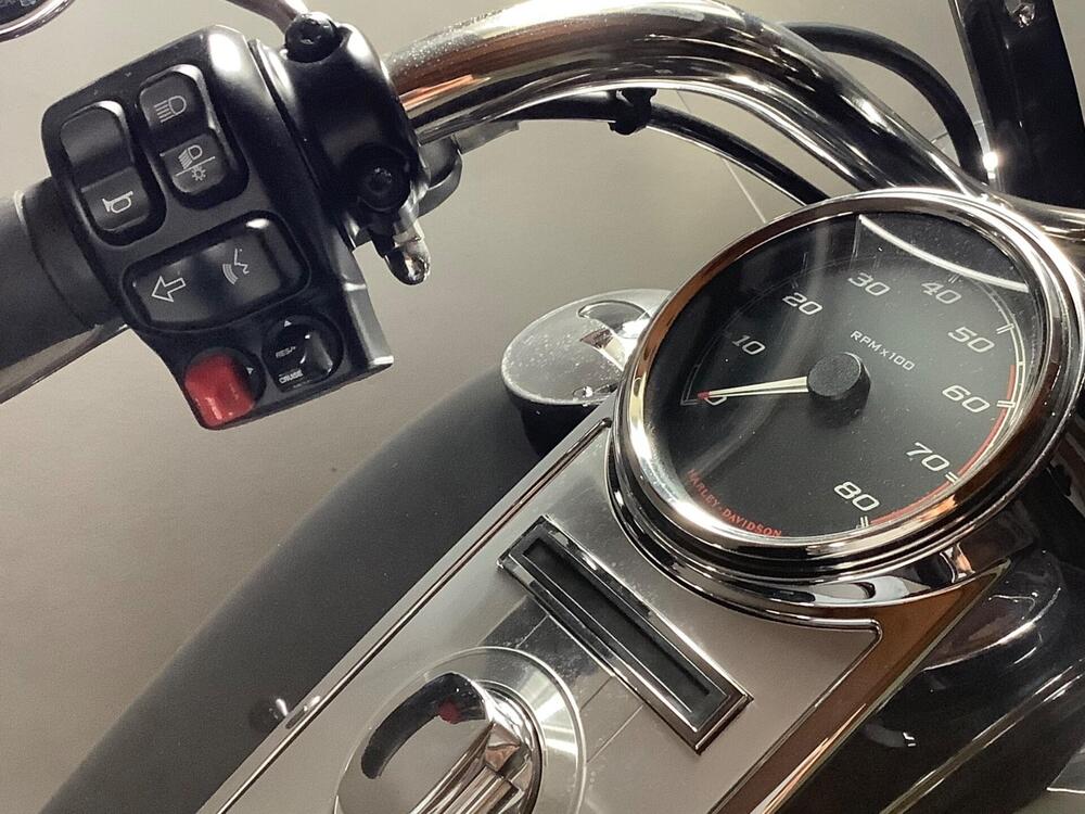 Harley-Davidson 1690 Road King (2013 - 16) - FLHR (6)