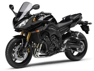 Yamaha FZ8 (2013 - 16) usata