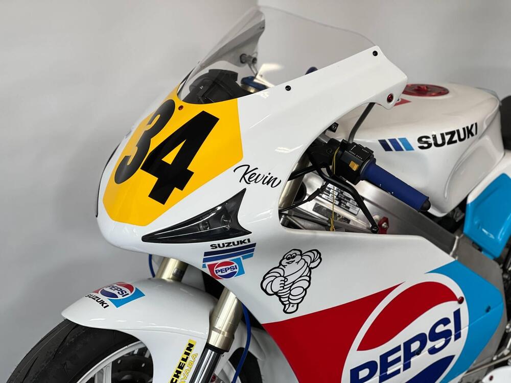 Suzuki RGV 250 (1989 - 97) (15)