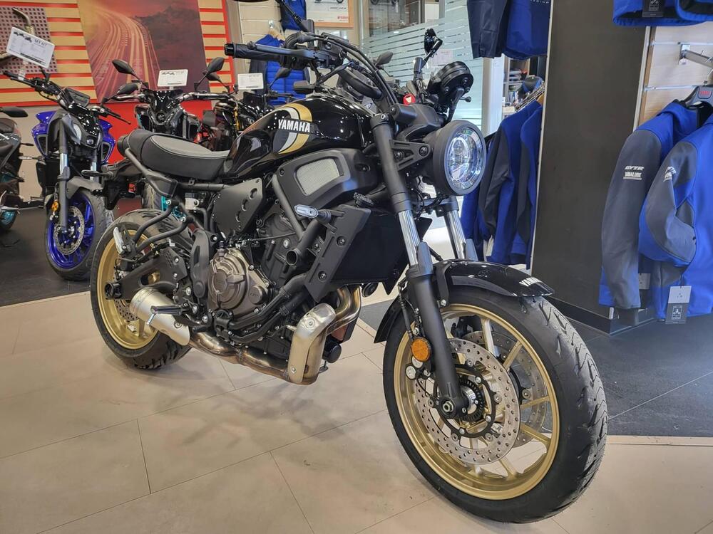 Yamaha XSR 700 (2022 - 26) (3)