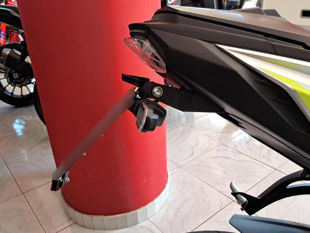 Suzuki GSX-S1000 (2021 - 25) (9)